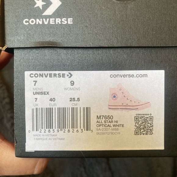 NIB Unisex Converse Chucks - Picture 11 of 11